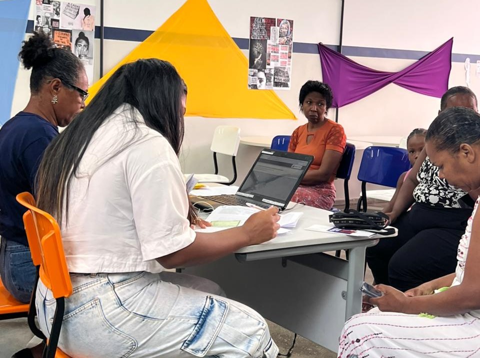 Dia D de entrega do Bolsa Presença mobiliza rede estadual