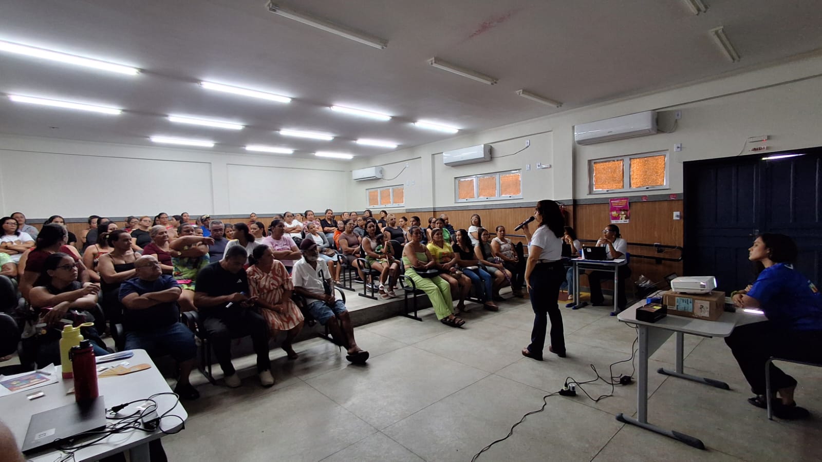 Encontros fortalecem vínculo entre famílias e escola e ampliam alcance do Bolsa Presença e Pé-de-Meia, na Bahia