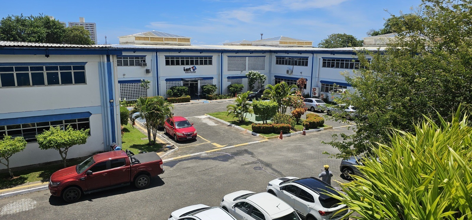 Fachada IAT