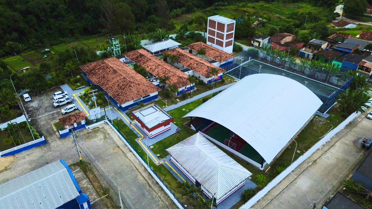 Estado inaugura modernização do Colégio Estadual Amélia Amado com investimento superior a R$ 6 milhões em Jussari
