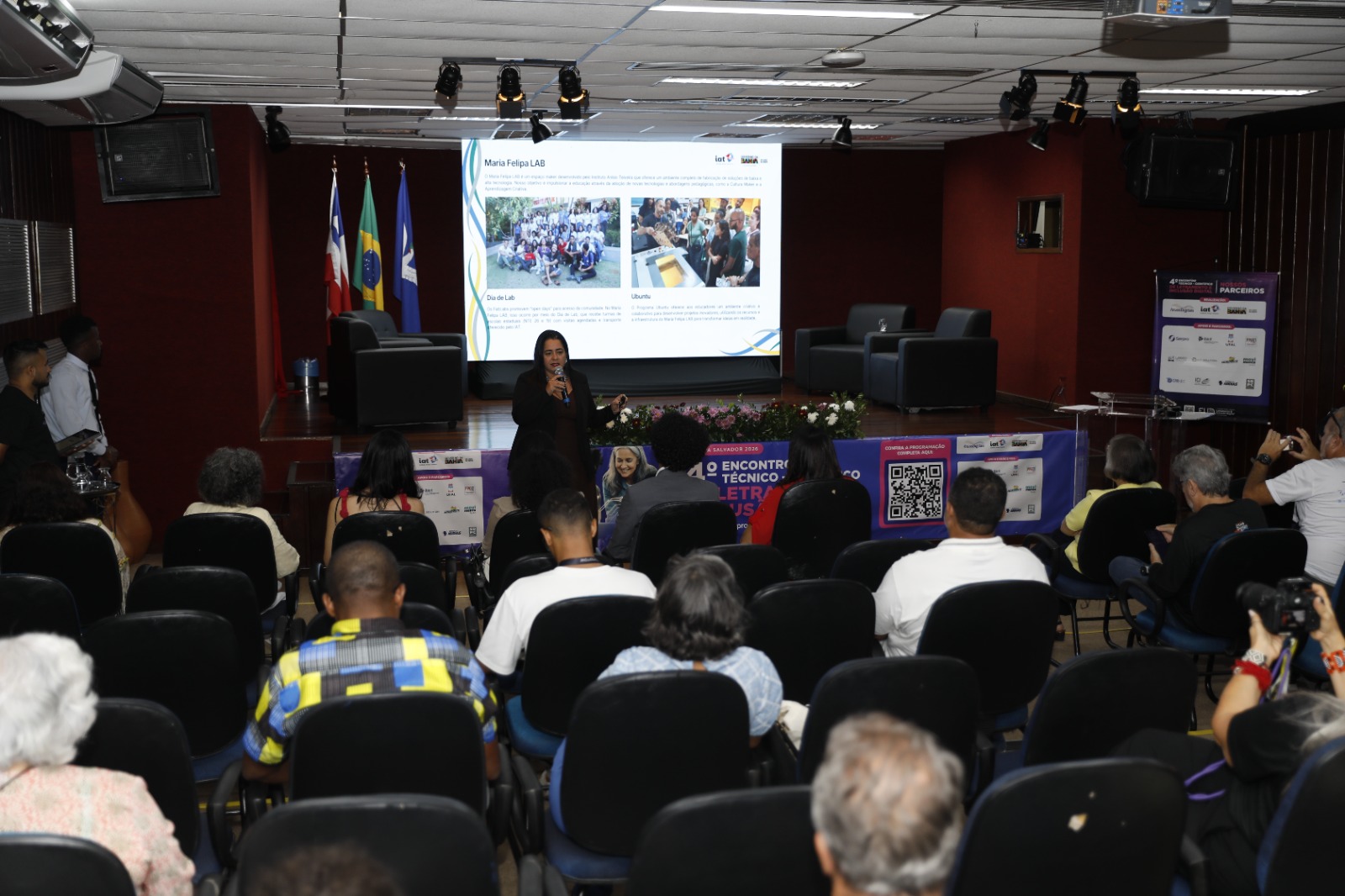 Encontro fortalece diálogo sobre práticas inovadoras e uso responsável das tecnologias na Educação