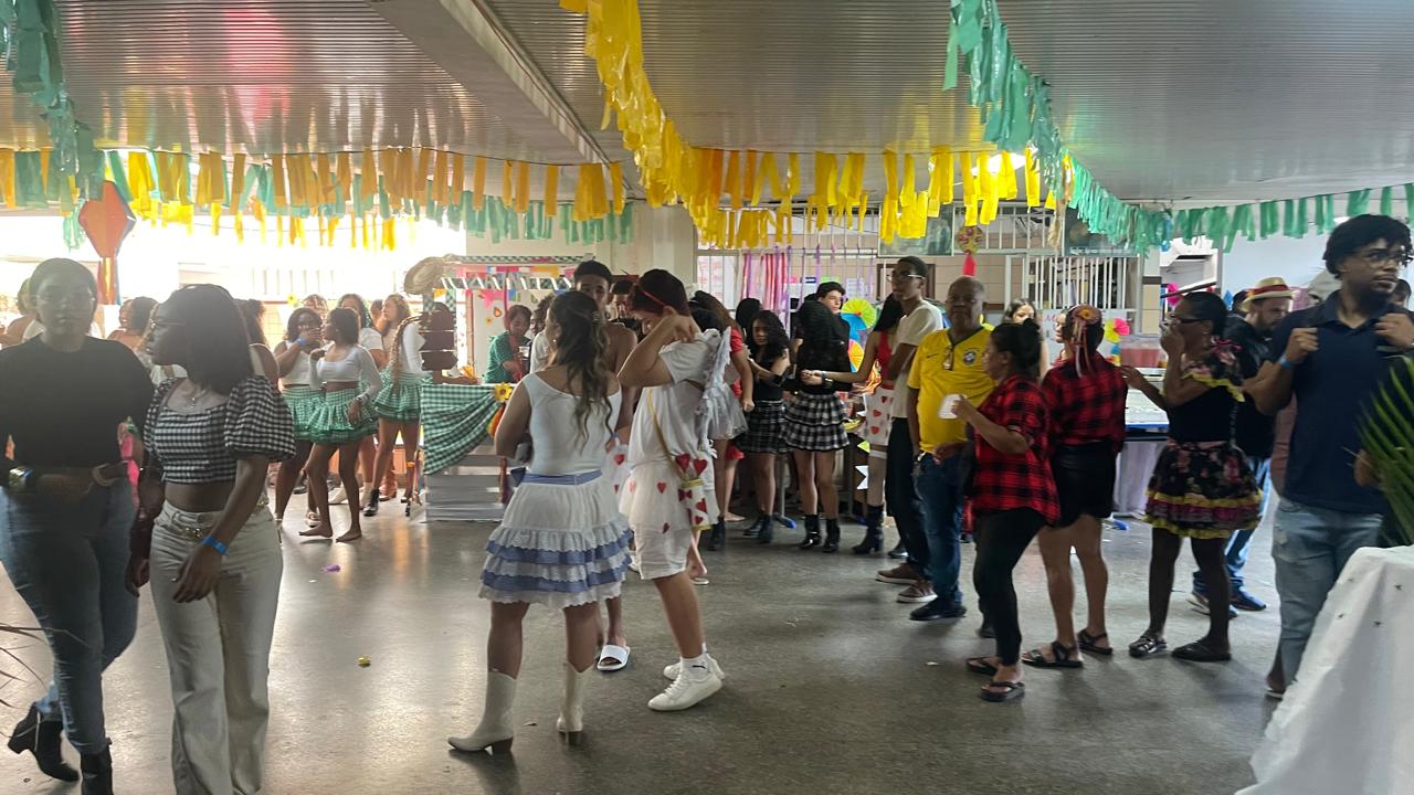 Colégio Estadual de Aplicação Anísio Teixeira promove ações de acolhimento, arte e cultura, nesta sexta (12)