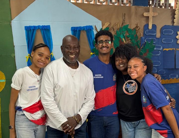 Lazzo Matumbi fortalece debate sobre identidade e ancestralidade em escola estadual do Arenoso