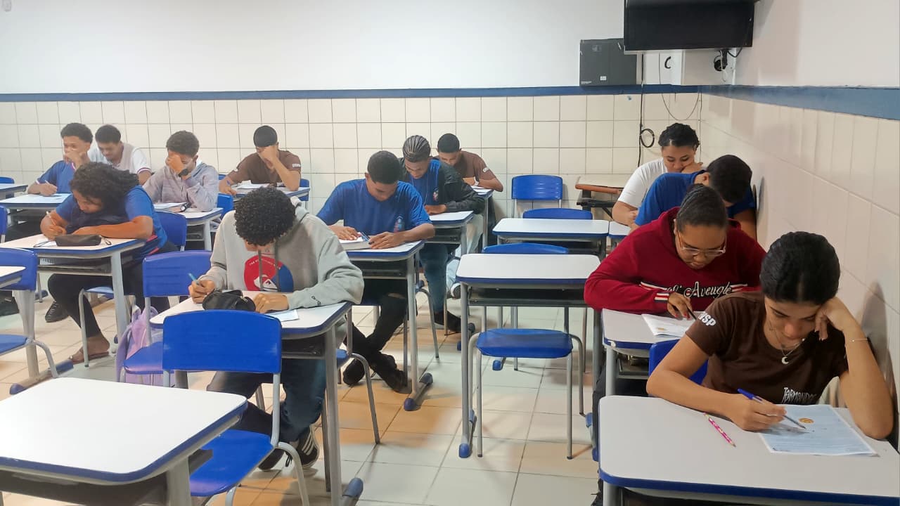 Estudantes de colégio estadual de Itabuna marcam presença em olimpíadas nacionais de Robótica e Matemática