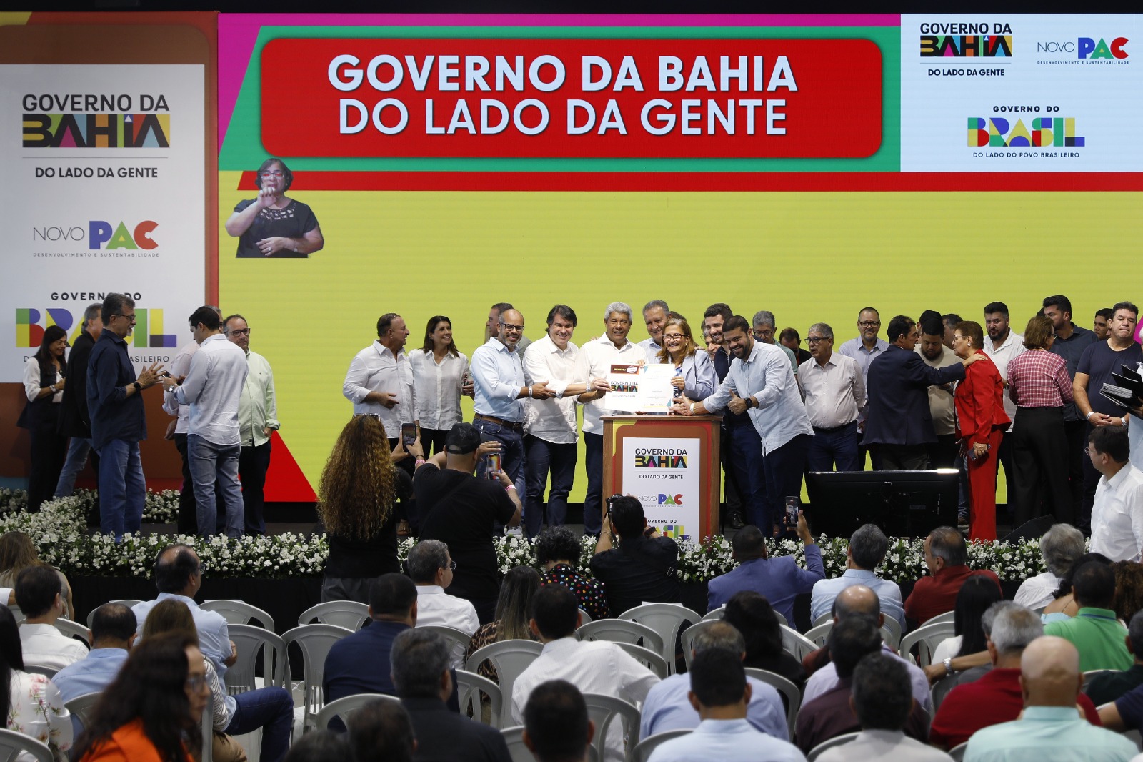 Governo anuncia investimentos de mais de R$ 211 milhões na Educação de 47 municípios