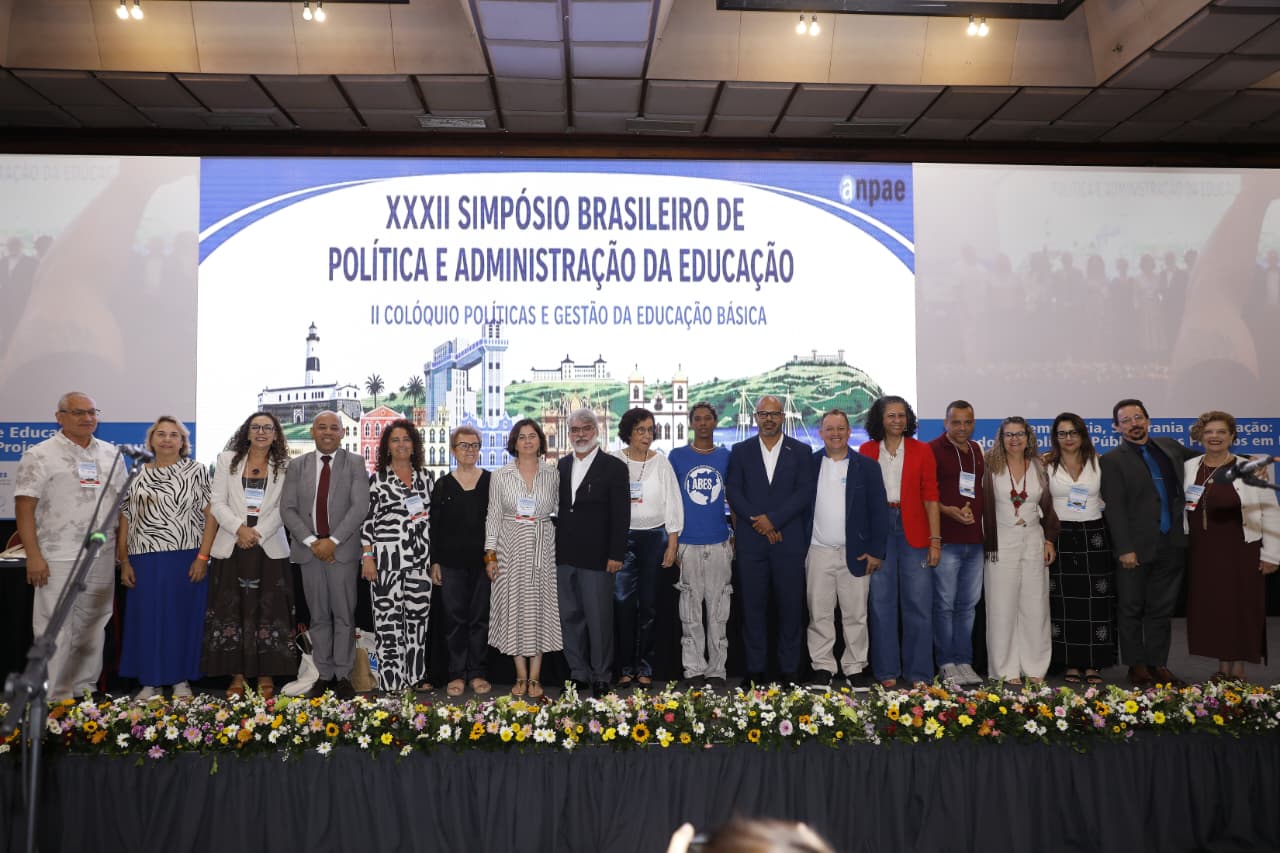 ​SEC dialoga sobre políticas educacionais durante abertura de simpósio e colóquio em Salvador