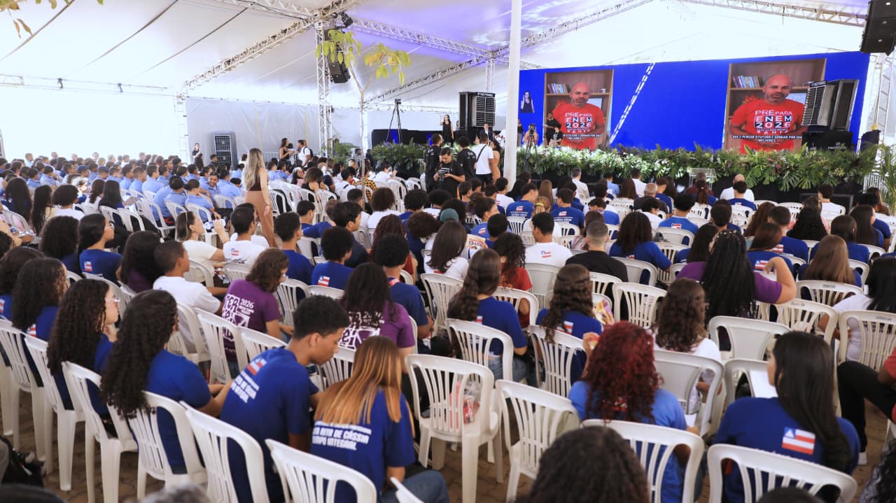 Aulão do ENEM em Barreiras reúne mais de dois mil estudantes da rede estadual