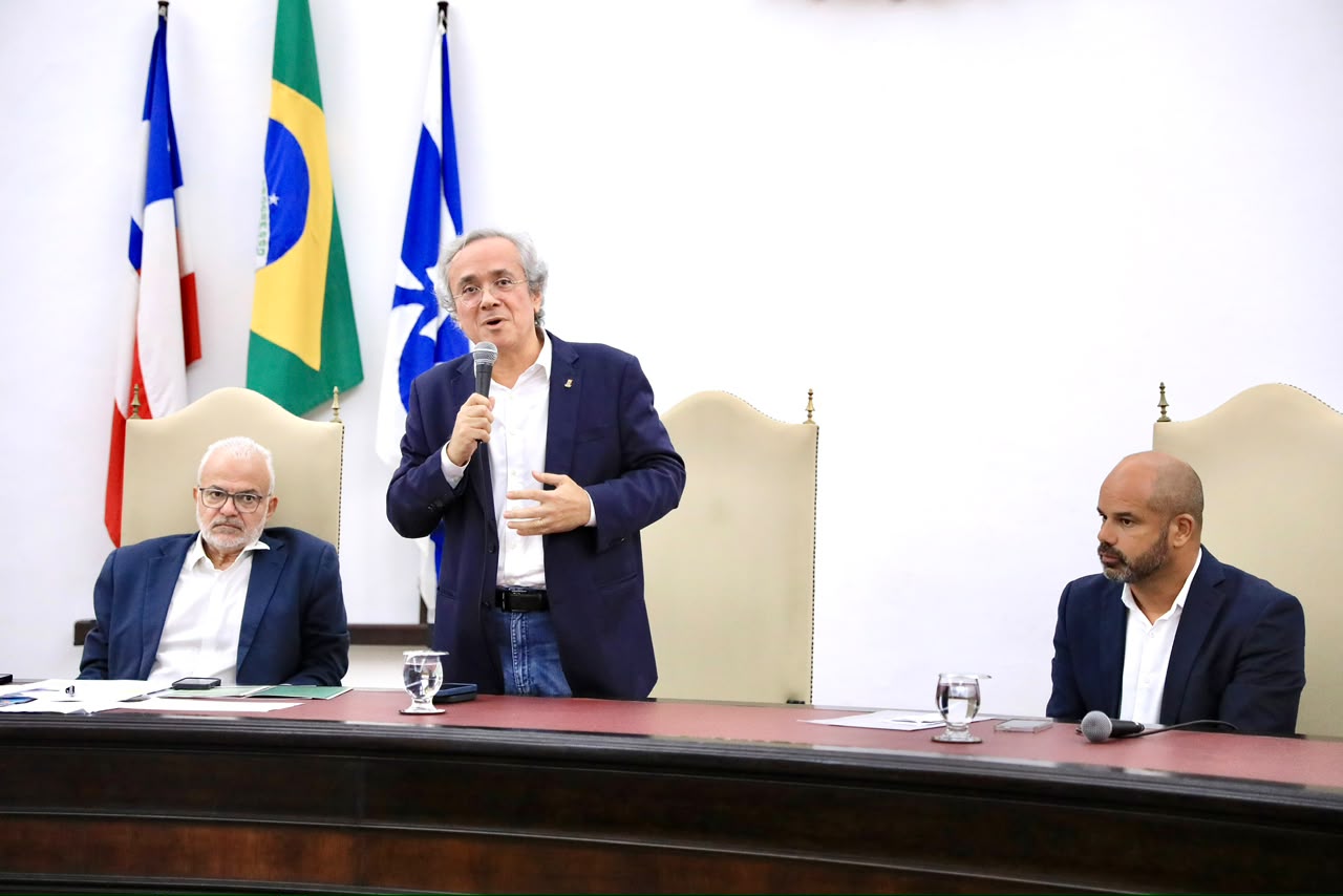 Educadores e estudantes abordam rumos da Educação Superior no Brasil em debate na UFBA