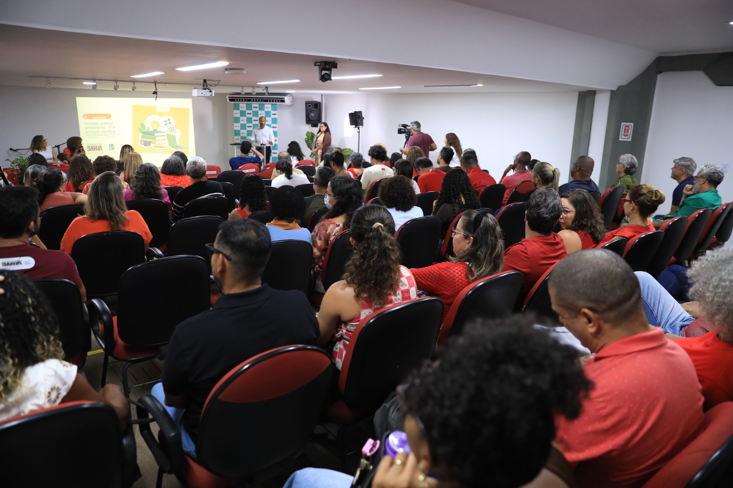 SEC celebra 15 anos do Ensino Médio com Intermediação Tecnológica e alcance de 70 mil estudantes de áreas remotas