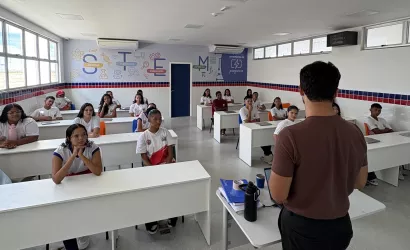Jovens passam por formação para assumir papéis de liderança estudantil