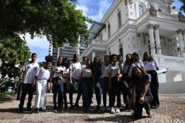 Estudantes nos Museus 4.jpg