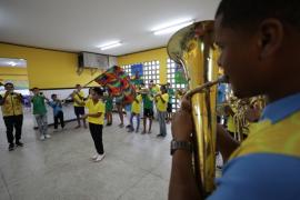 Escola encerra 2.jpg