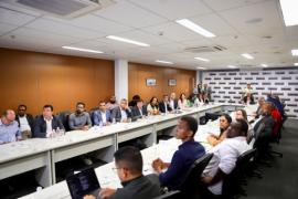 discute avanços 1.jpeg