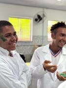 Estudantes baianos criam bioglitter ecológico para o Carnaval