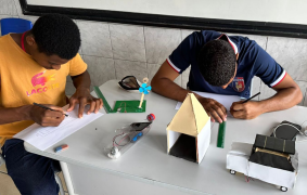 Governo da Bahia fortalece iniciação científica e impulsiona jovens pesquisadores na FEBRACE 2025