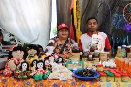Estudantes participam da Feira do MST na Praça da Piedade 10.jpeg