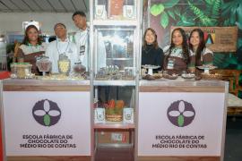 Estudantes das fábricas-escola de chocolate apresentam produtos durante 44ª edição do Chocolat Festival Bahia, em Ilhéus 11.jpeg