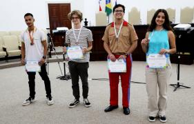 Rede estadual celebra conquistas na Olimpíada Brasileira de Matemática, em cerimônia na UFBA 8.jpeg