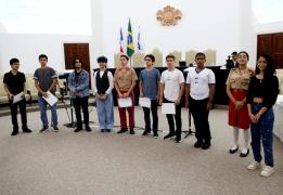 Rede estadual celebra conquistas na Olimpíada Brasileira de Matemática, em cerimônia na UFBA 9.jpeg