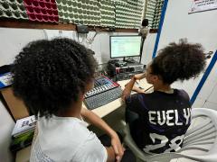 Projeto de rádio fortalece educação no Colégio Mestre Paulo dos Anjos 3.jpeg