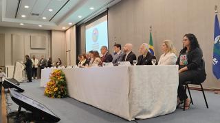 Secretária da Educação recebe Prêmio Reconhecer, dado pelas APAEs 4.jpeg