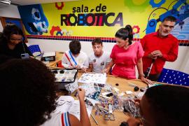 Robótica nas escolas Bahia capacita professores e entrega kits de robótica para rede estadual de ensino 7.jpeg