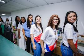 Estudantes baianos campeões em feira internacional são homenageados com almoço na SEC 4.jpeg