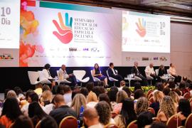 Bahia discute políticas públicas e práticas pedagógicas para a inclusão escolar 1.jpeg