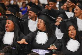 Estado da Bahia forma 293 estudantes da Educação de Jovens e Adultos durante solenidade histórica, em Salvador 25.jpeg