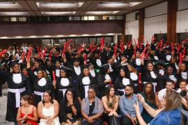 Estado da Bahia forma 293 estudantes da Educação de Jovens e Adultos durante solenidade histórica, em Salvador 28.jpeg