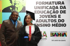 Estado da Bahia forma 293 estudantes da Educação de Jovens e Adultos durante solenidade histórica, em Salvador 3.jpeg