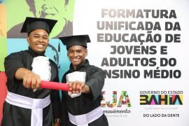 Estado da Bahia forma 293 estudantes da Educação de Jovens e Adultos durante solenidade histórica, em Salvador 5.jpeg