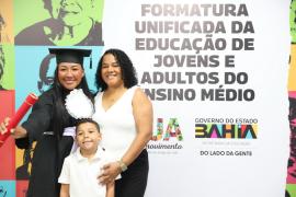 Estado da Bahia forma 293 estudantes da Educação de Jovens e Adultos durante solenidade histórica, em Salvador 6.jpeg