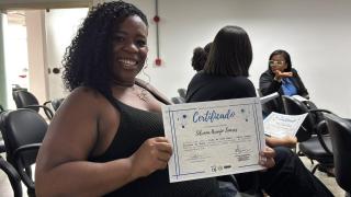 Entrega do certificado do curso básico de linguagem brasileira de sinais 2.jpeg