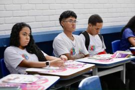 Dia M mobiliza escolas estaduais da Bahia com debates e ações de valorização das mulheres (8).jpeg