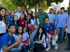 Investimentos do Estado fortalecem educação e ampliam transporte escolar em Carinhanha (2).jpeg