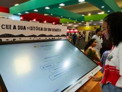 Totem com inteligência artificial é destaque do estande do Governo, na Bienal do Livro da Bahia (5).jpeg