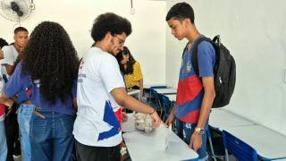 Colégio estadual recebe exposição itinerante do Museu Geológico da Bahia (36).jpeg