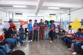 Roda de conversa e incentivo à leitura abrem o Maio Antirracista, evento do Colégio Estadual Clarice Santiago dos Santos (9).jpeg