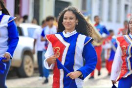 Estudantes da rede estadual desfilam no ato de transferência simbólica da capital baiana para Cachoeira (14).jpeg