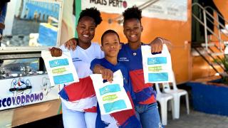 SEC e SESAB levam  Odontomóvel para atender estudantes do Arenoso, em Salvador 6.JPG