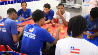 Lasanha no almoço e foco no aprendizado marcam Dia Nacional da Alimentação Escolar nos colégios da rede estadual (2).jpeg