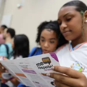 Ações alusivas ao Agosto Lilás acontece em colégios de Salvador, Xique-Xique e Igrapiúna