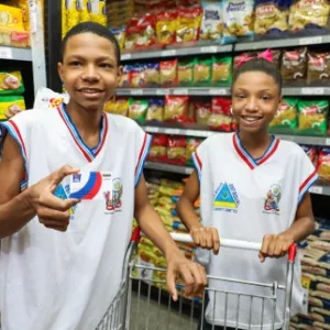 Famílias dos estudantes beneficiados já podem utilizar o novo crédito do Bolsa Presença