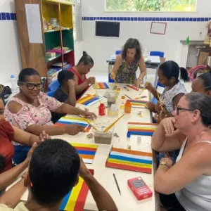 Centro de Apoio Pedagógico Especializado da Bahia promove oficina de jogos com familiares dos estudantes atendidos