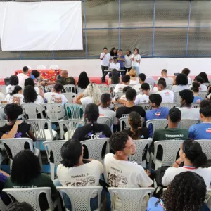 "Caravana do Saber" prepara alunos para o Enem
