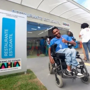 Em Camaçari, entrega de escola de tempo integral firma o compromisso do Governo do Estado com a acessibilidade
