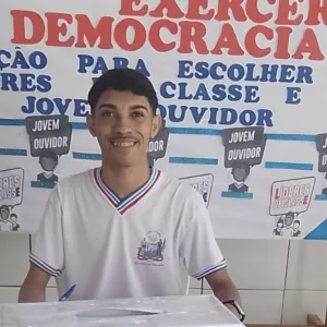 Escolas da rede estadual realizam eleições para líderes e vice-líderes estudantis, em toda Bahia