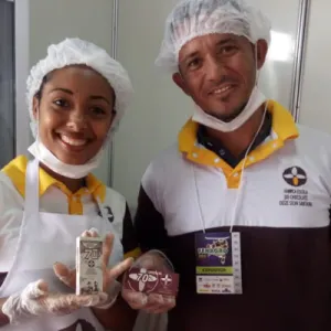 Escolas-fábricas da rede estadual expõem chocolates e sabonetes durante a 33ª Fenagro