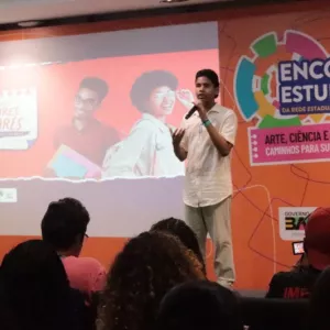 Escritores Escolares são destaque no Encontro Estudantil da Rede Estadual de Educação